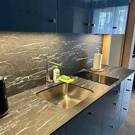 شقة Lazurowy ليبا